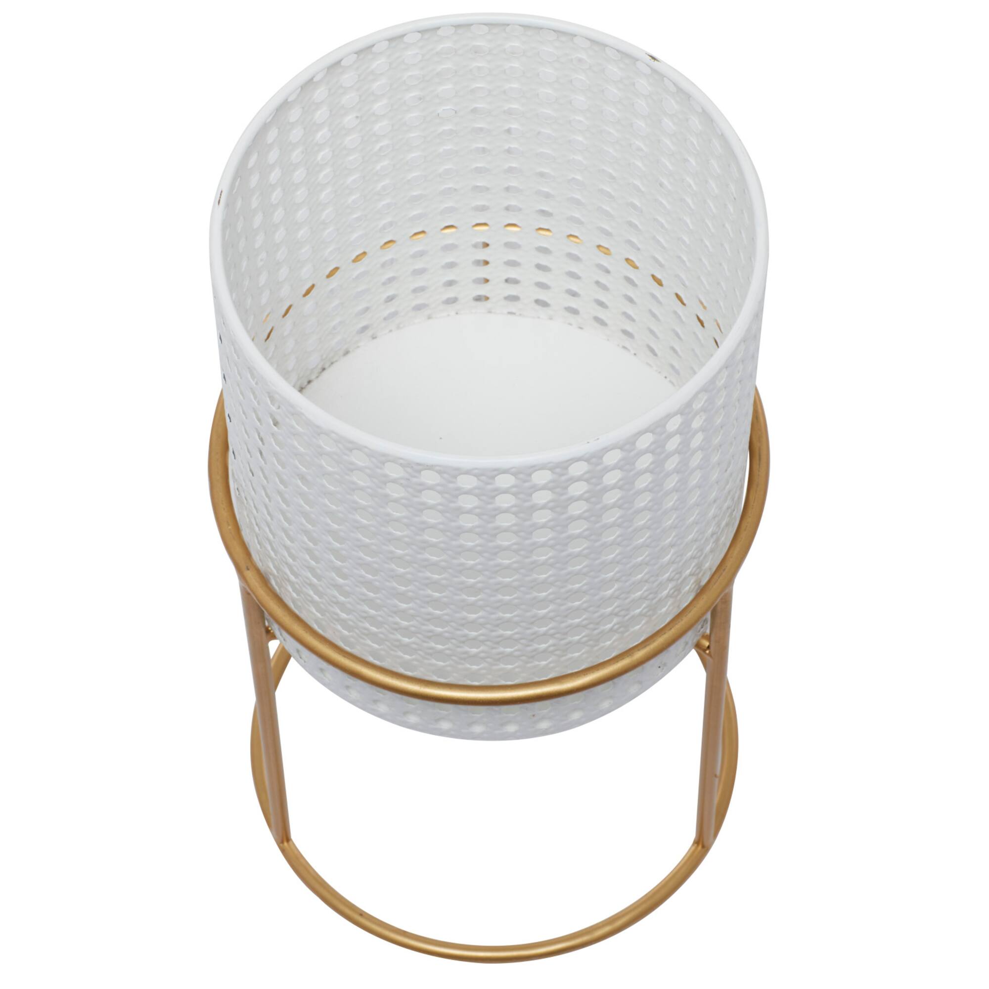 Set of 3 White Iron Contemporary Planter, 23" x 19" x 16"
